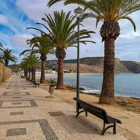 Seaview With Amazing Views *
